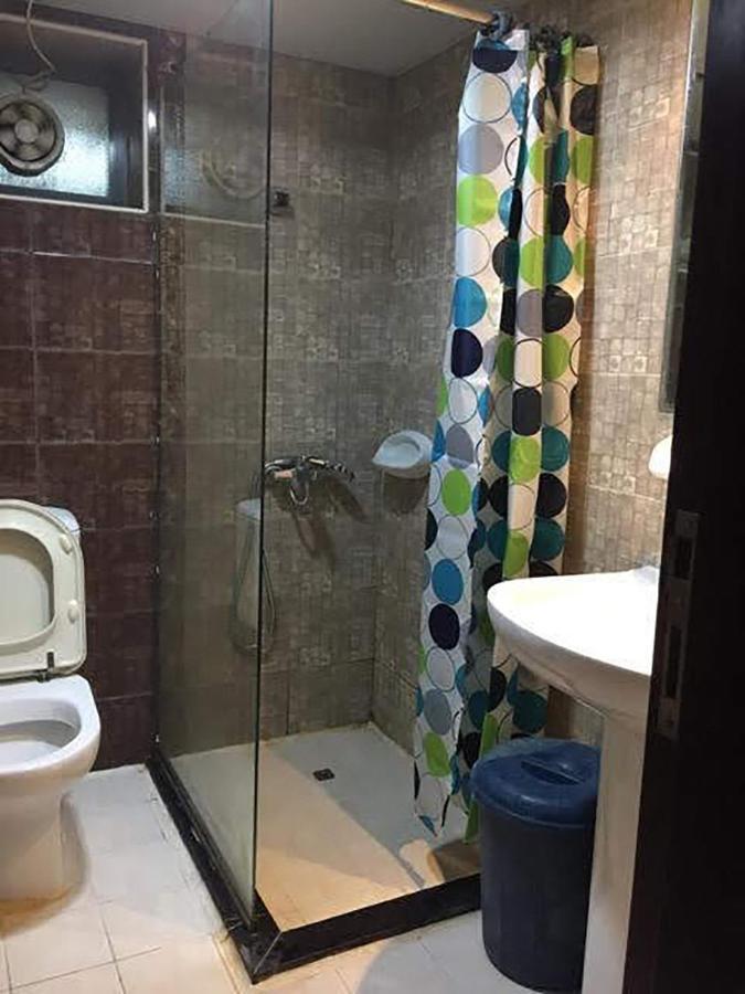 Partition Legend Homestay Dubai