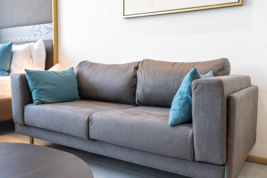Modern W Spacious Terrace In Jvc -suiteable Apartment