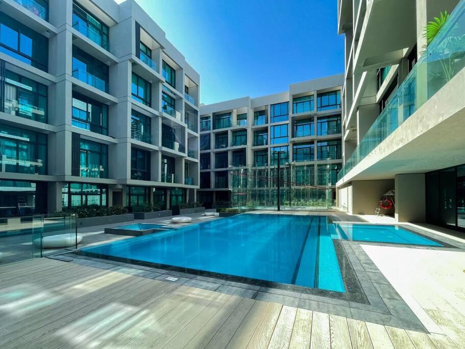 Apartment Modern W Spacious Terrace In Jvc -suiteable *