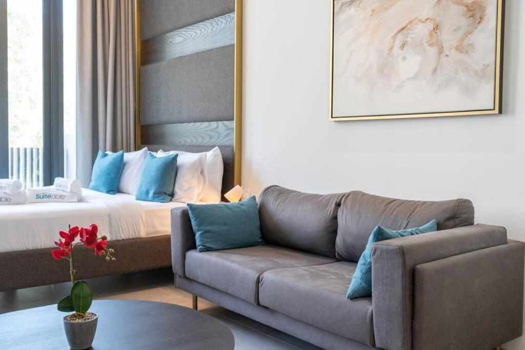 Modern W Spacious Terrace In Jvc -suiteable Apartment