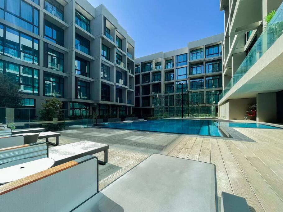 Modern W Spacious Terrace In Jvc -suiteable Apartment *