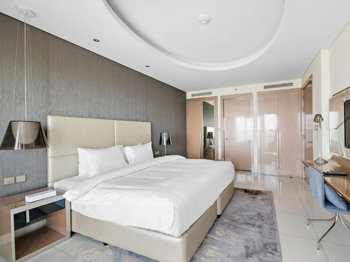 Paramount Towers - Cosmos Living 1 Bedroom *