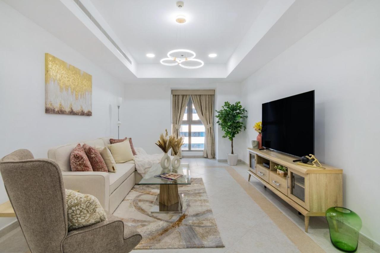 The Smart Concierge - Princess Tower Apartment