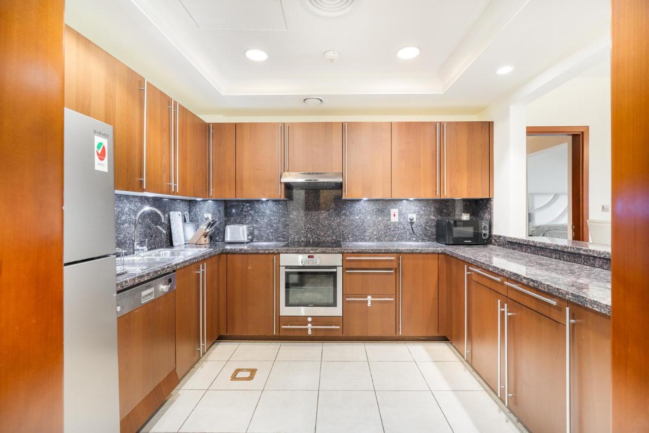 Daniels Sea View 2br In Fairmont The Palm * Dubai
