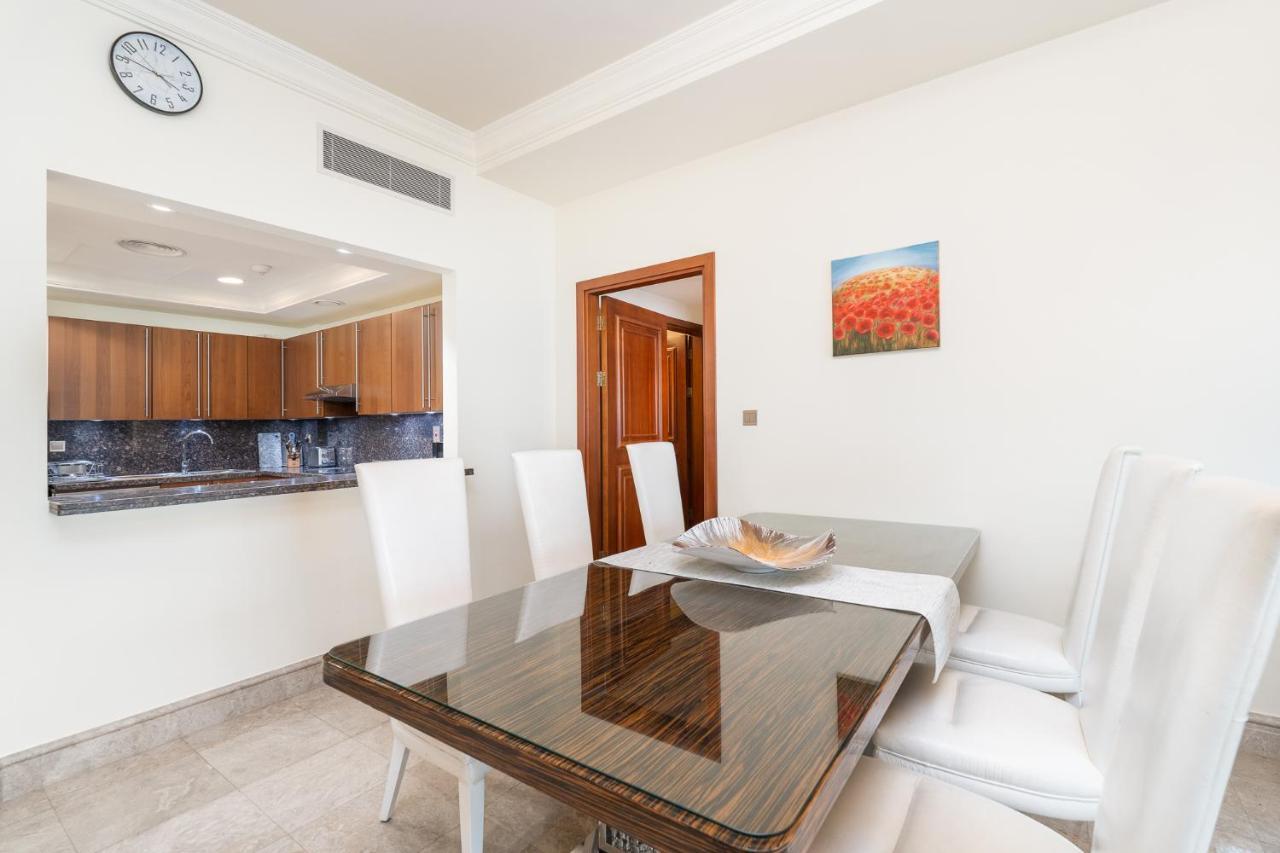 Daniels Sea View 2br In Fairmont The Palm * Dubai