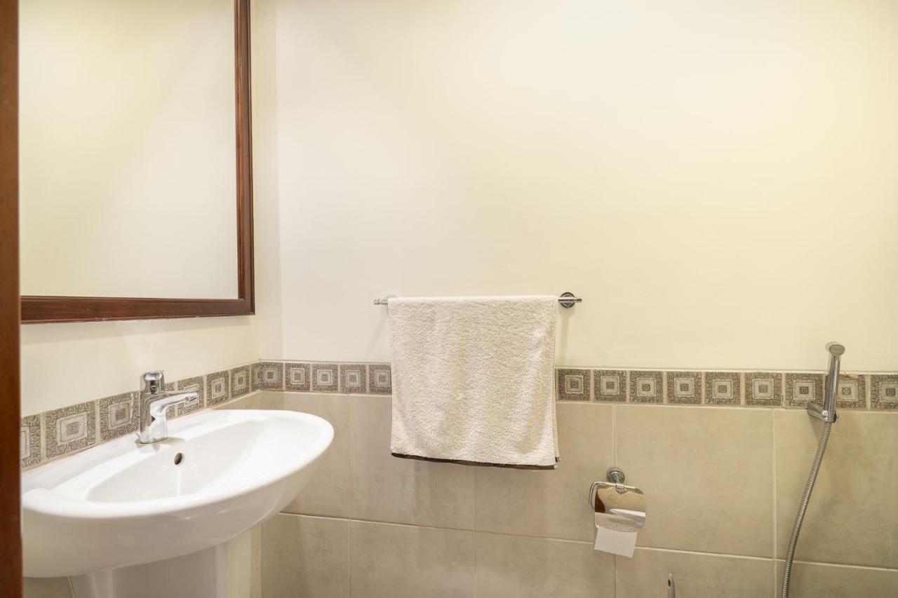 Apartment Daniels Sea View 2br In Fairmont The Palm Dubai
