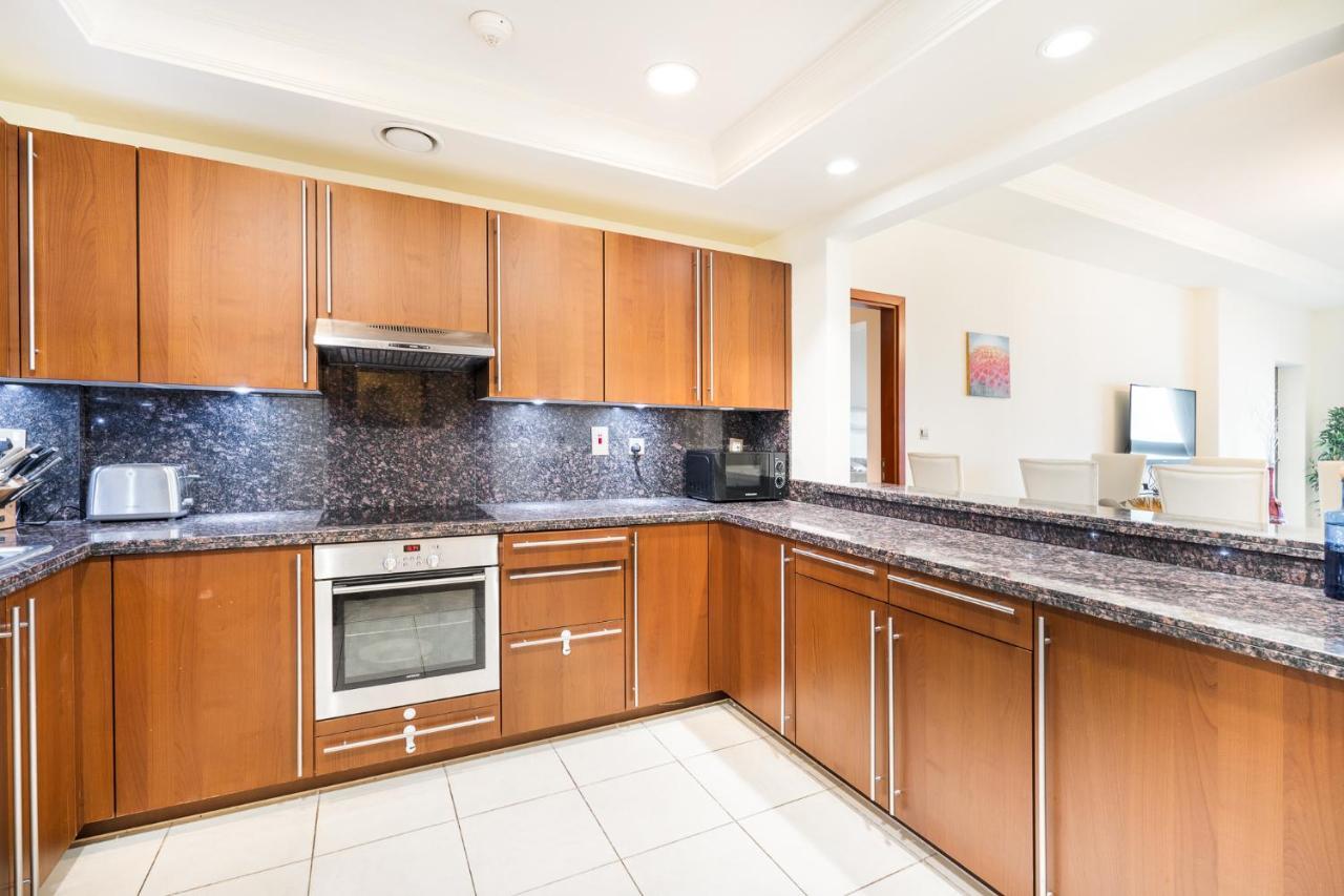 Daniels Sea View 2br In Fairmont The Palm