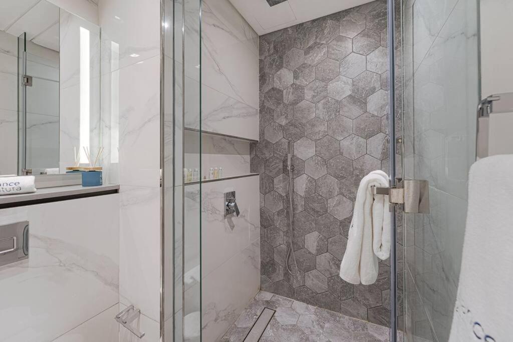 Modern Sanctuary Mag 318 In Business Bay Apartment