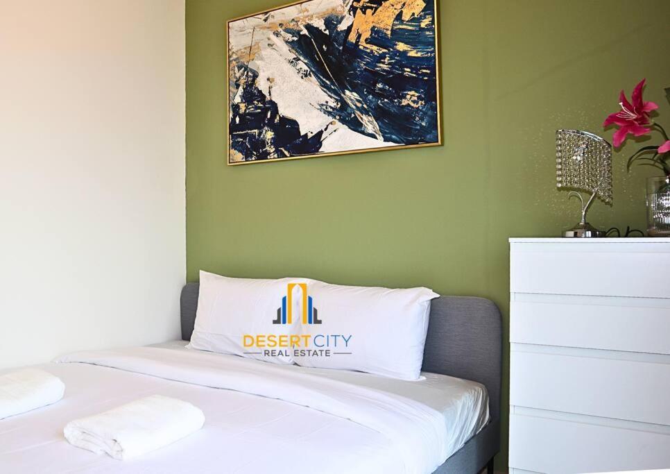 Fully Furnished 1 Bed In Sobha Creek Vista Hosted By Desert