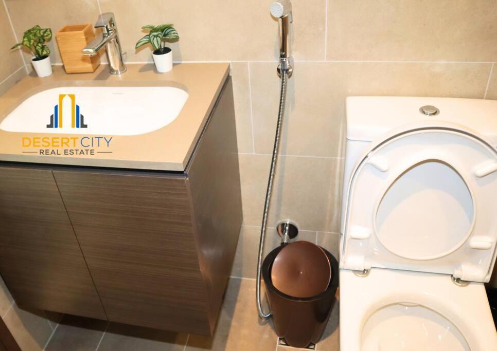 Fully Furnished 1 Bed In Sobha Creek Vista Hosted By Desert