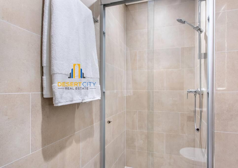 Fully Furnished 1 Bed In Sobha Creek Vista Hosted By Desert
