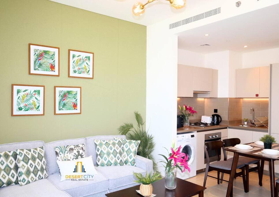 Fully Furnished 1 Bed In Sobha Creek Vista Hosted By Desert * Dubai