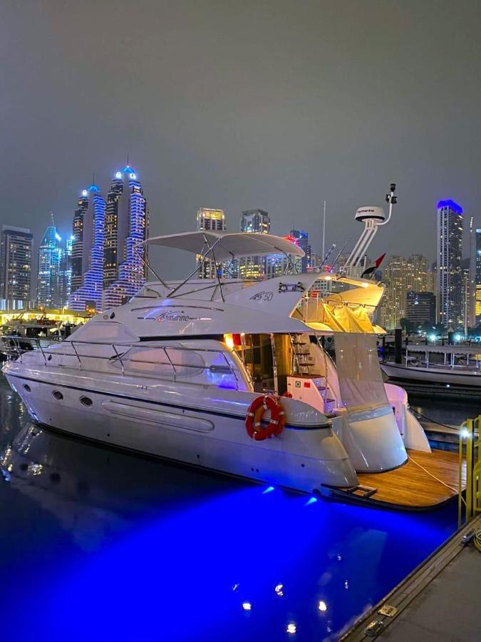 Botel Kings And Queens Luxury Yachts Dubai