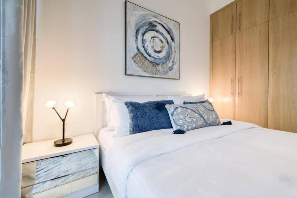 Zumurud Tower 1br Marina View Apartment