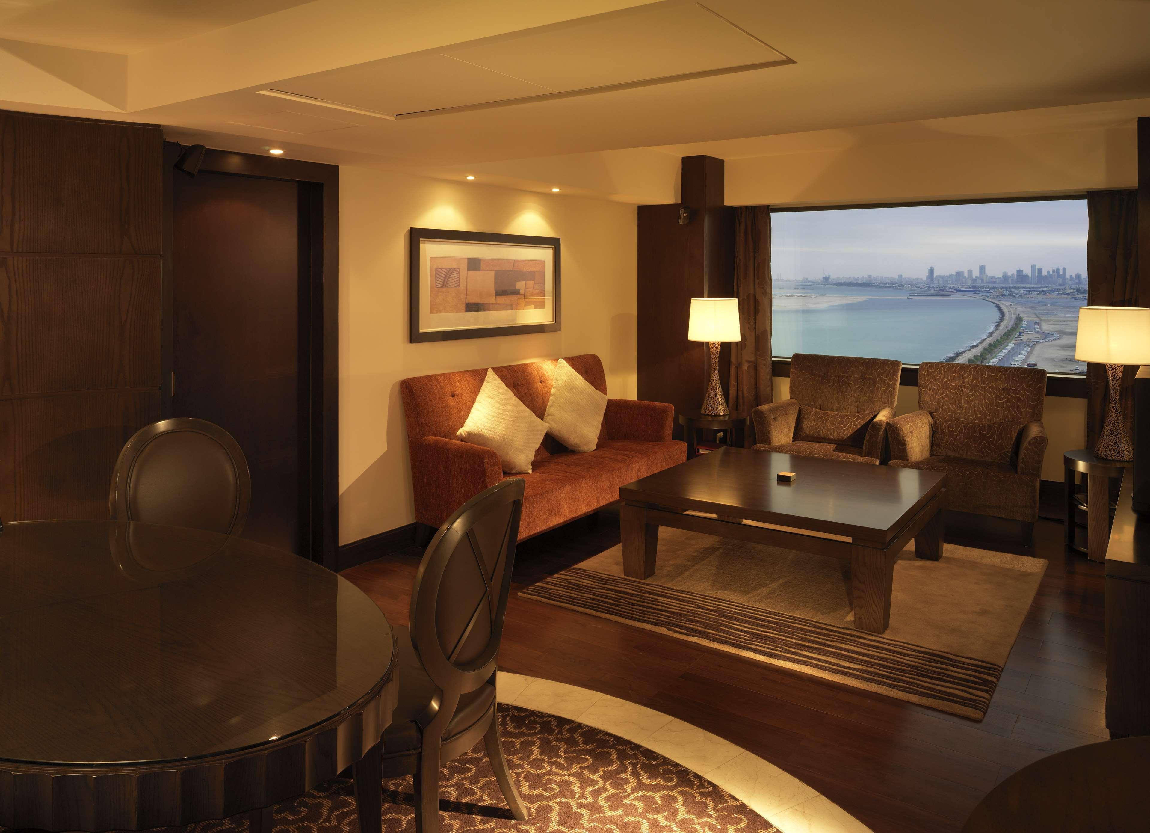 Hyatt Regency - Corniche Hotel
