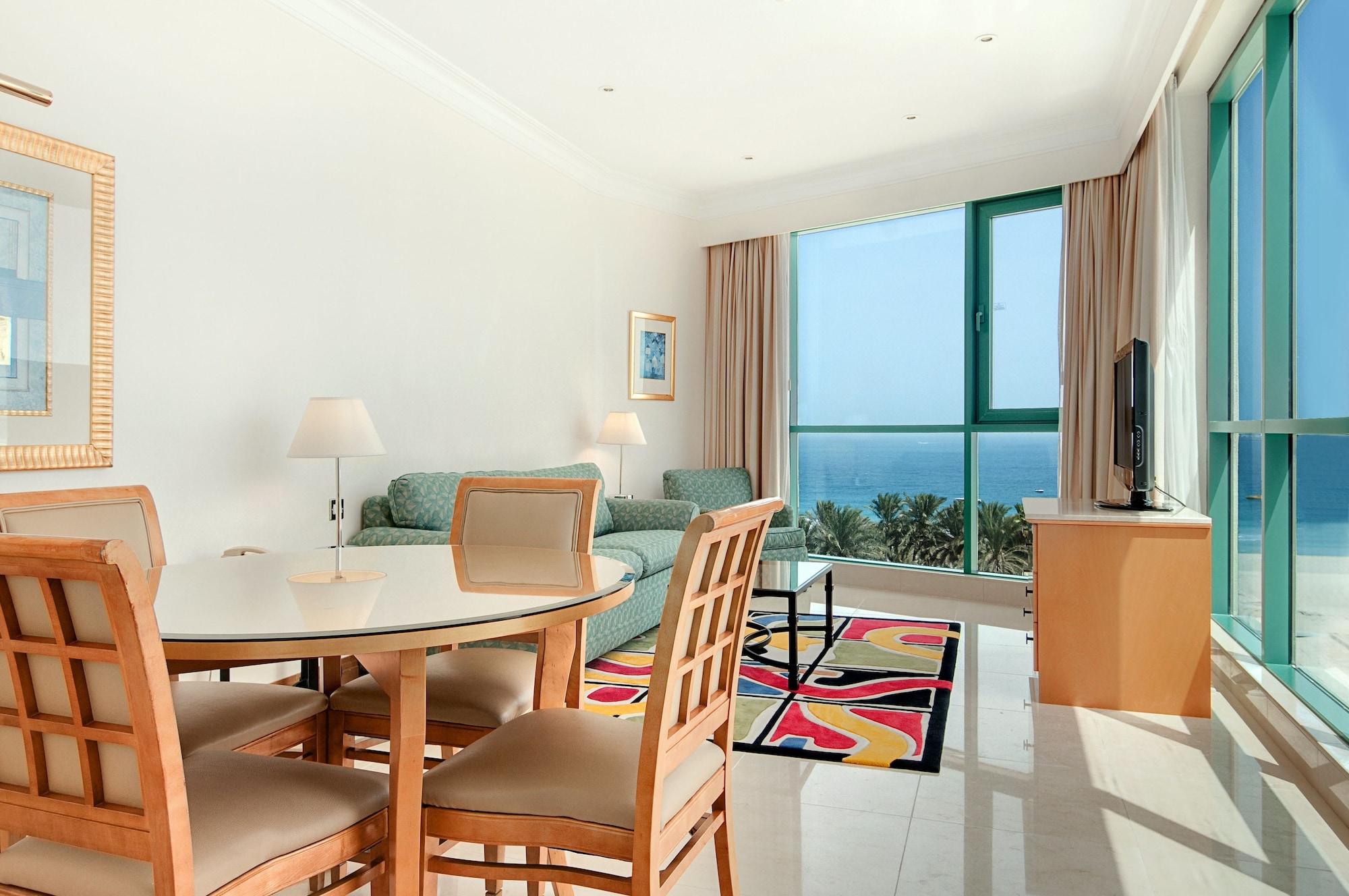 Hilton Jumeirah 5*