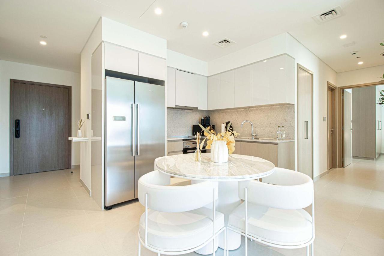 Havenue At Burj Royale - Full Burj Khalifa View - 2 Bed - Pool - Gym *
