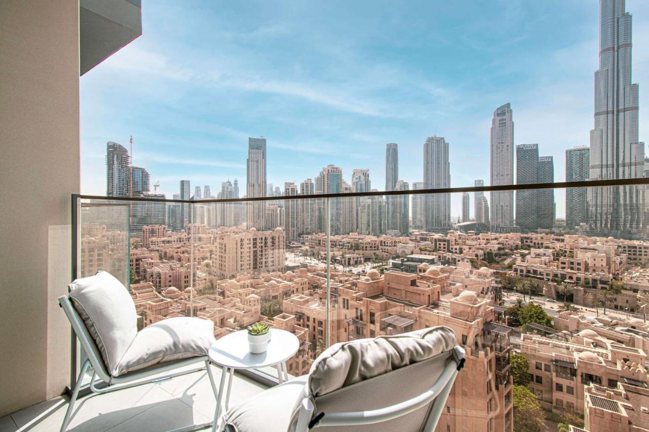 Havenue At Burj Royale - Full Burj Khalifa View - 2 Bed - Pool - Gym Apartment *
