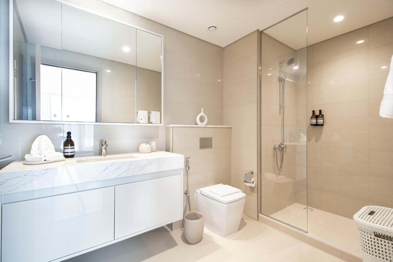 Havenue At Burj Royale - Full Burj Khalifa View - 2 Bed - Pool - Gym Apartment *