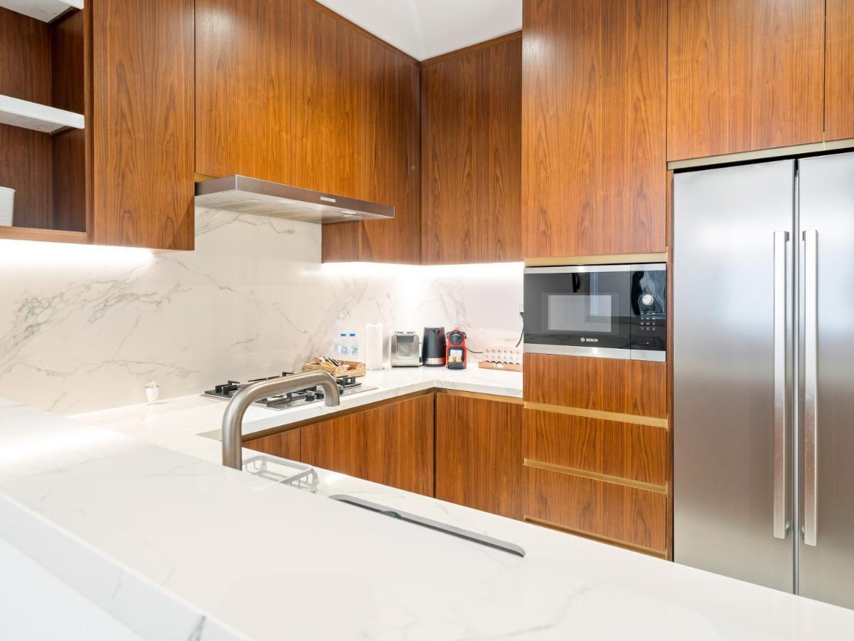 Elegant Amidst Vibrant Area With Balcony Apartment *