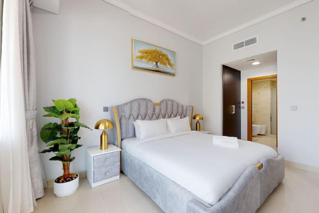 Ocean Heights - Gorgeous One Bedroom *