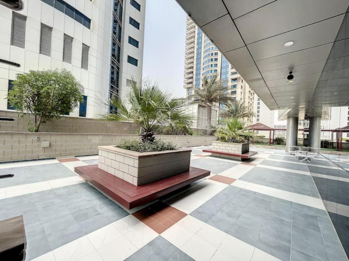 Ocean Heights - Gorgeous One Bedroom Apartment Dubai