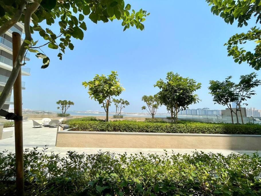 Dar Vacation-luxurious 1br In Isle, Emaar Front Apartment *