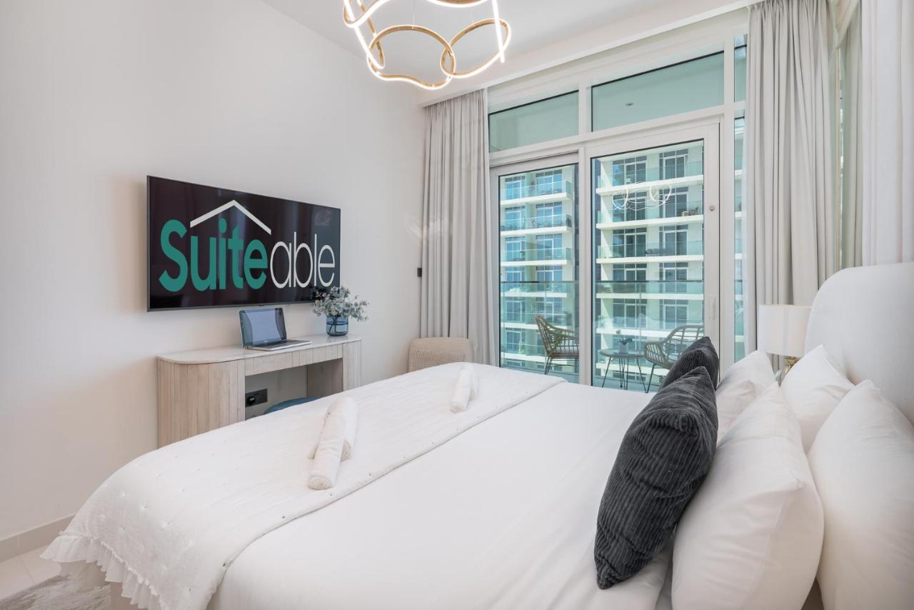 Elegant Seaside Living 3-bedroom Emaar Beachfront By Suiteable Dubai