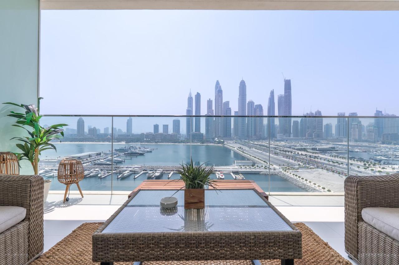 Apartment Elegant Seaside Living 3-bedroom Emaar Beachfront By Suiteable Dubai