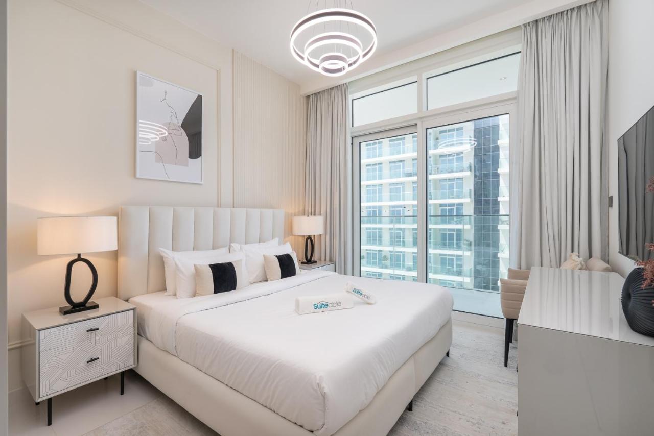 Elegant Seaside Living 3-bedroom Emaar Beachfront By Suiteable Apartment *