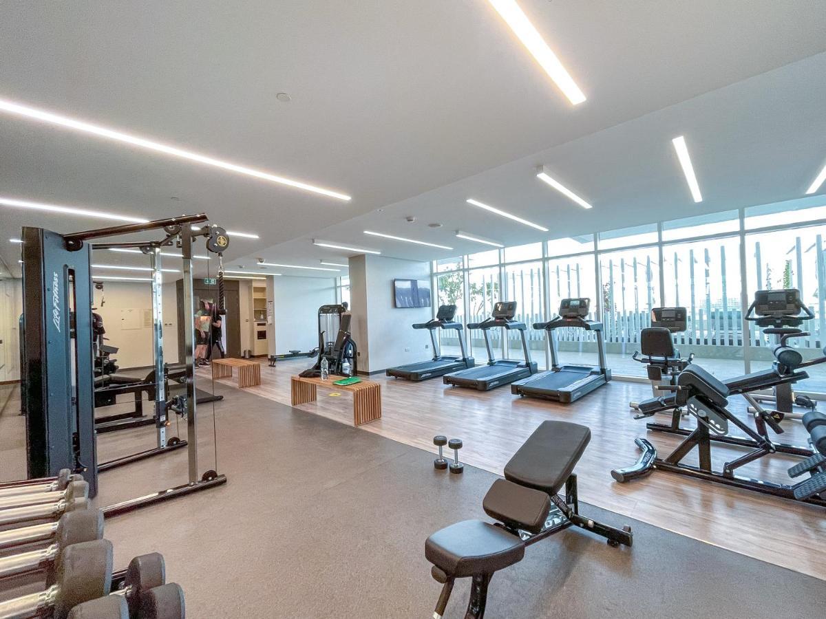 Apartment Elegant Seaside Living 3-bedroom Emaar Beachfront By Suiteable Dubai