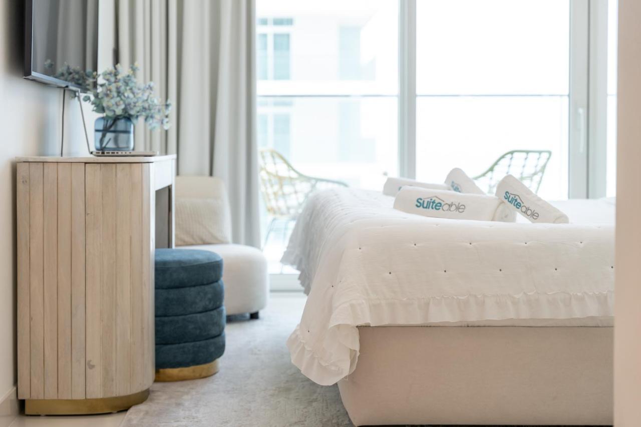 Apartment Elegant Seaside Living 3-bedroom Emaar Beachfront By Suiteable