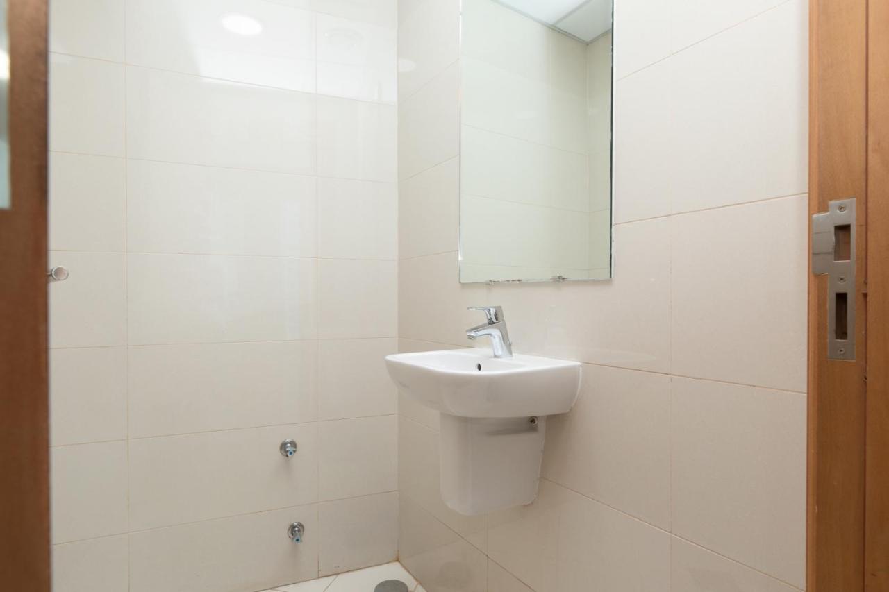 Waterfront With Stunning View! Apartment Dubai