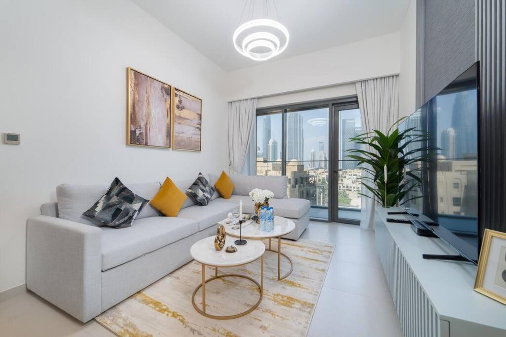 Apartment Vogue Downtown - Burj Royale - Spectacular Burj Khalifa & Mall View *
