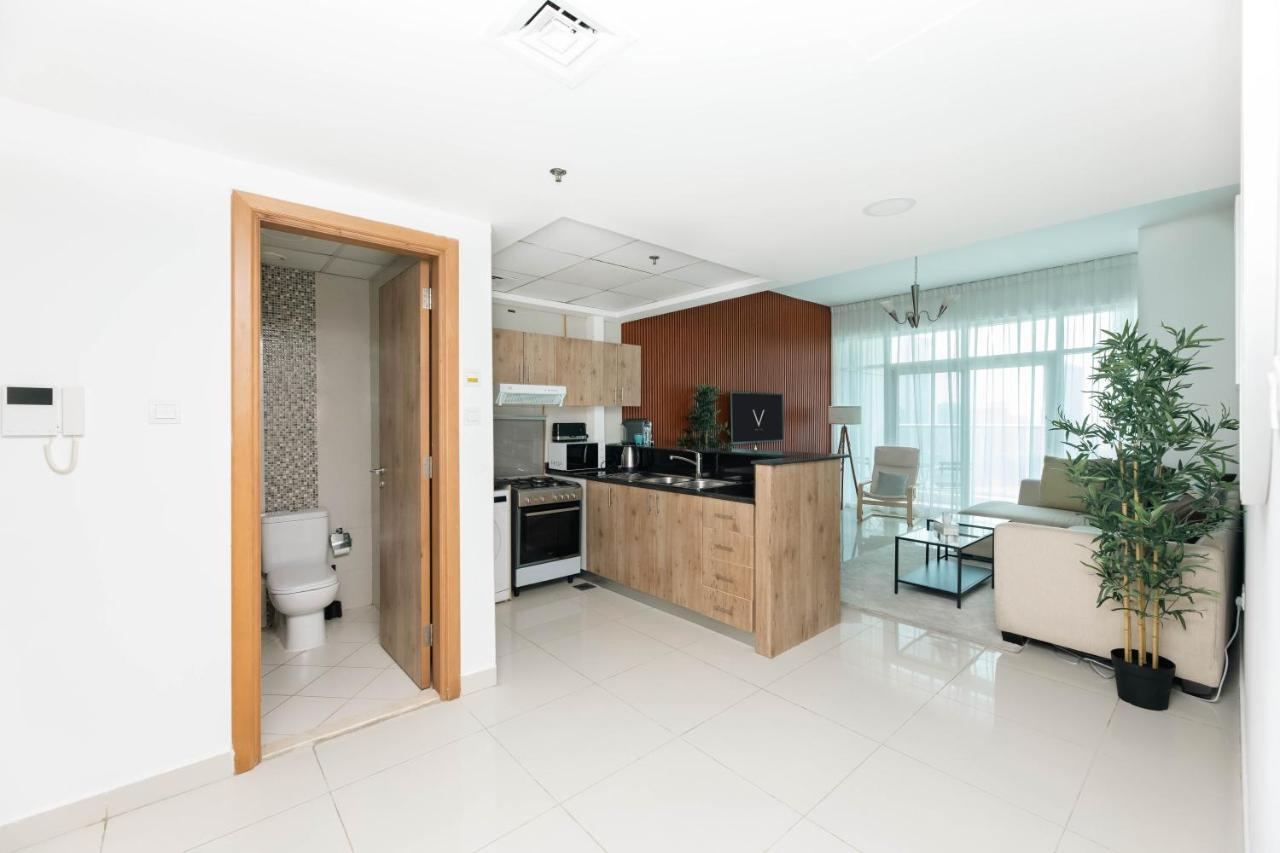 Waterfront With Stunning View! Apartment Dubai