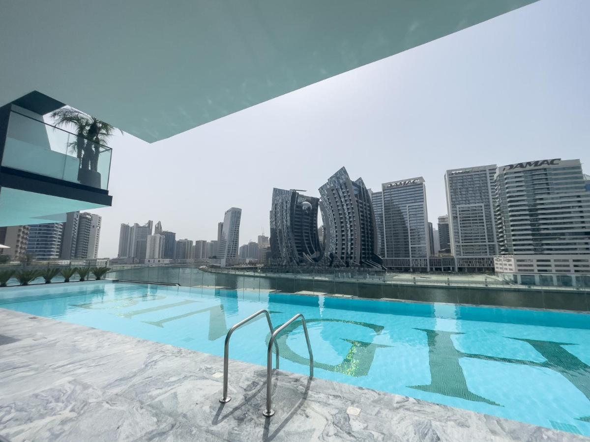 Canal Front With Burj Khalifa View By Suiteable * Dubai