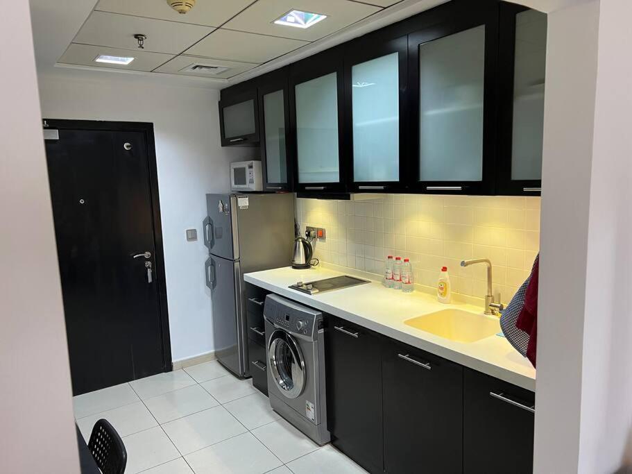 Studio In Sky View Tower Marina