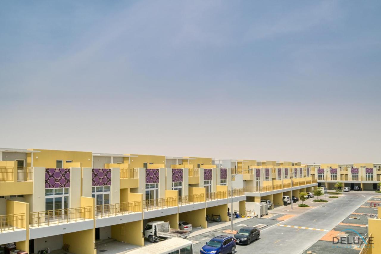 Magnificent 3br Townhouse At Damac Hills 2, Dubailand By Deluxe Homes