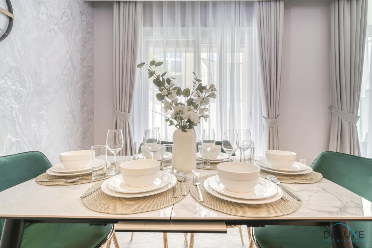 Magnificent 3br Townhouse At Damac Hills 2, Dubailand By Deluxe Homes Dubai