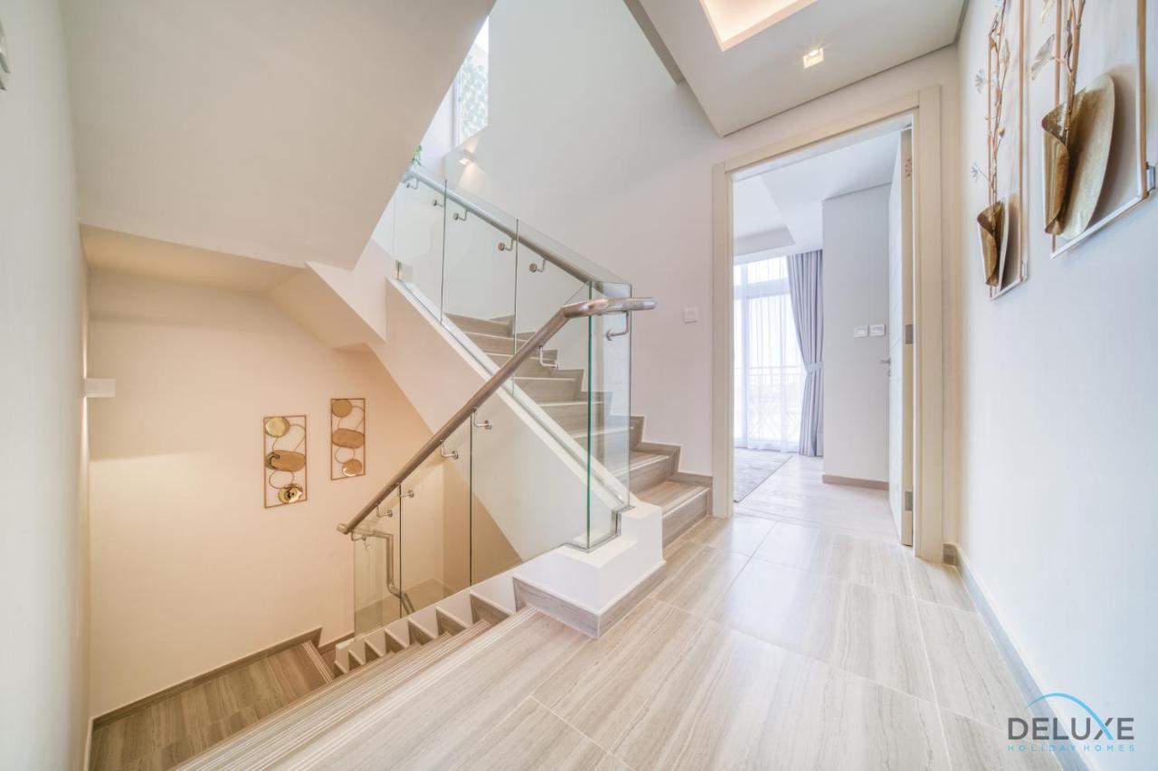 Apartment Magnificent 3br Townhouse At Damac Hills 2, Dubailand By Deluxe Homes *