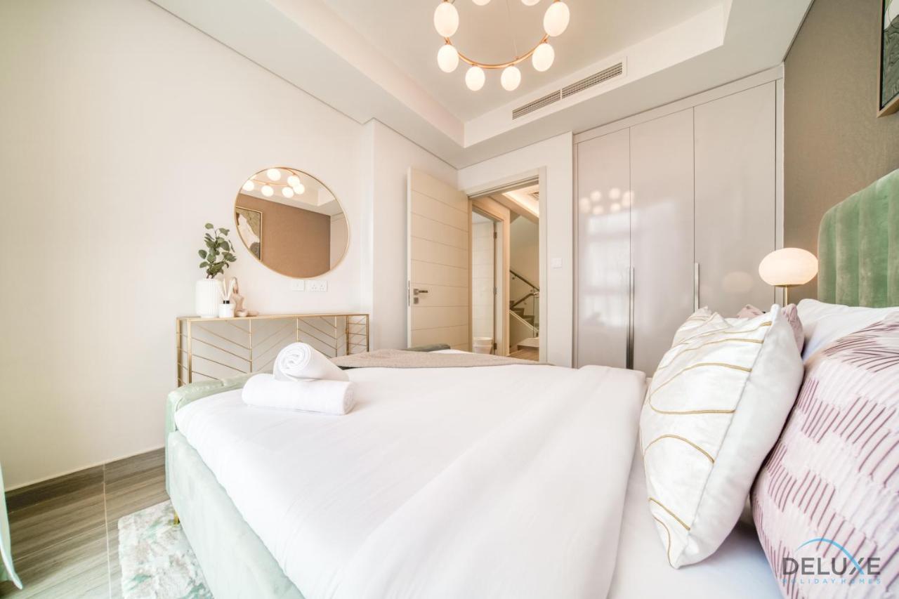 Apartment Magnificent 3br Townhouse At Damac Hills 2, Dubailand By Deluxe Homes *