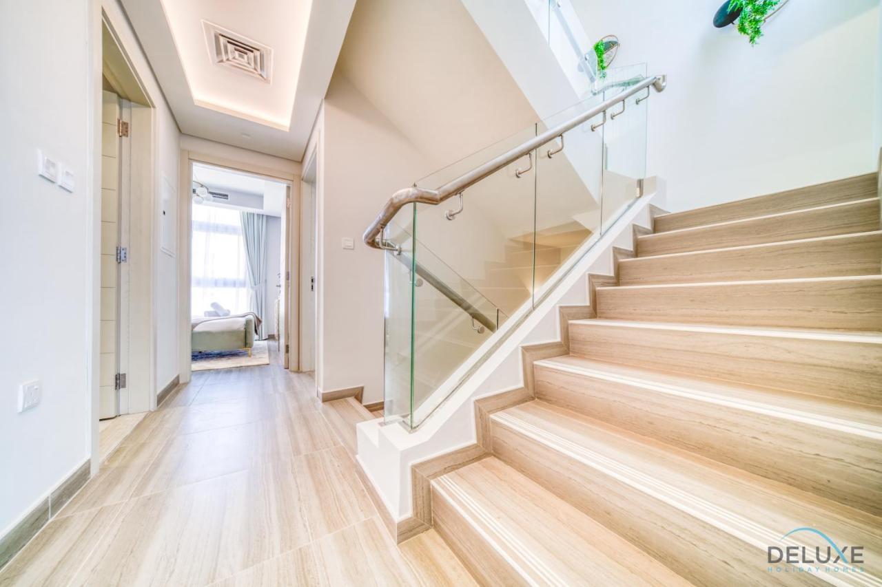 Magnificent 3br Townhouse At Damac Hills 2, Dubailand By Deluxe Homes Dubai