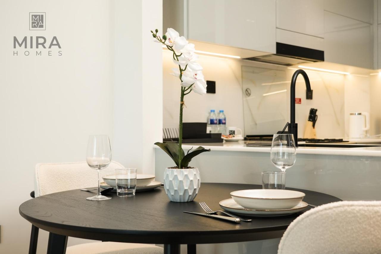 Mira Homes - Serviced 1 Bedroom With Canal View Apartment *