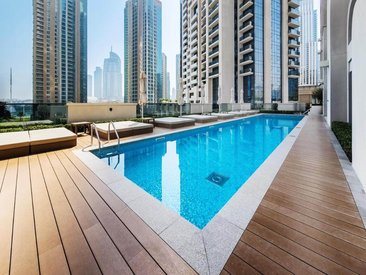 Bright New Near Burj Khalifa Apartment *