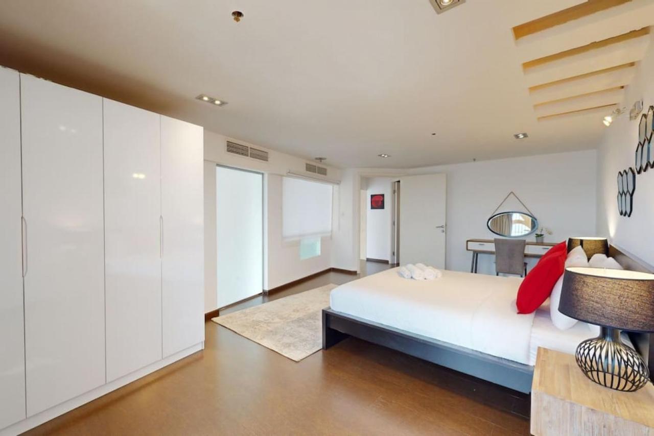 Apartment Bahar 1 - Opulent Three Bedroom Dubai