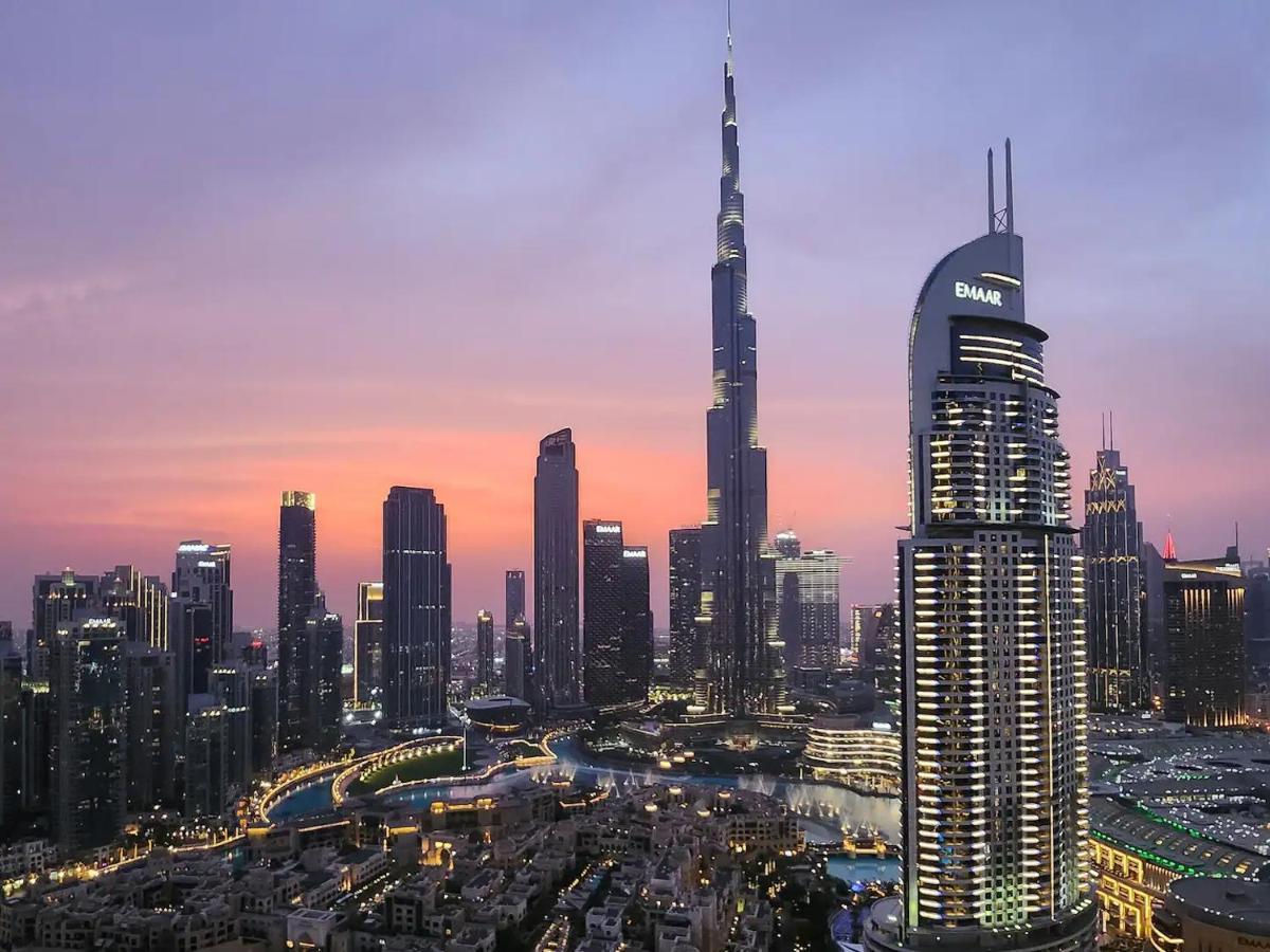 Panoramic Burj Khalifa & Fountain View *