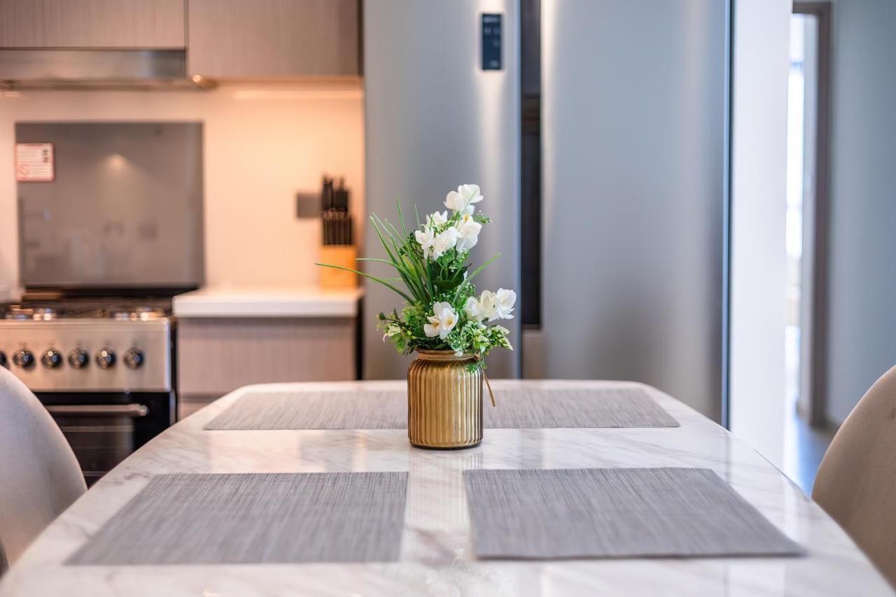 Bright New Near Burj Khalifa Apartment Dubai
