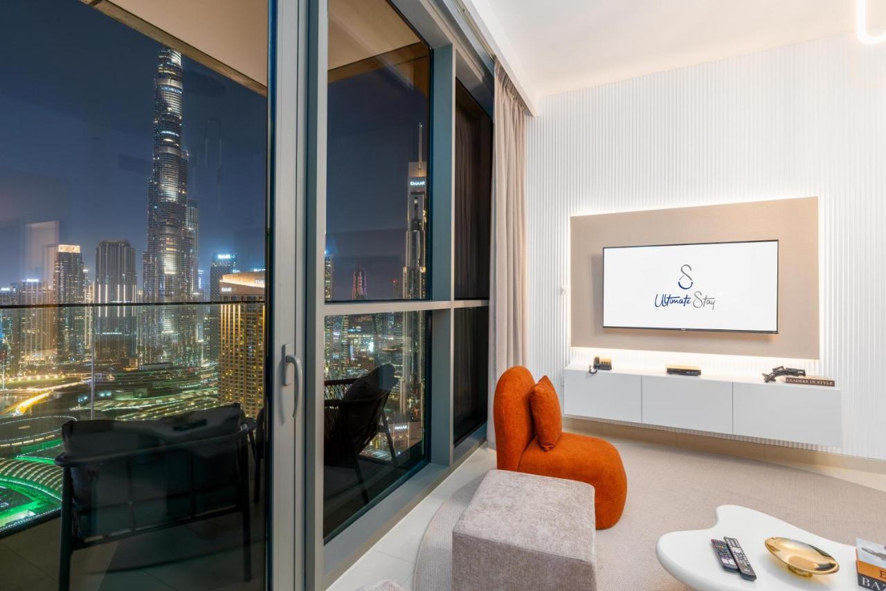 Apartment Ultimate Full Burj Khalifa & Downtown Views Designer Luxury High Floor Connected To Mall For 4 People Dubai