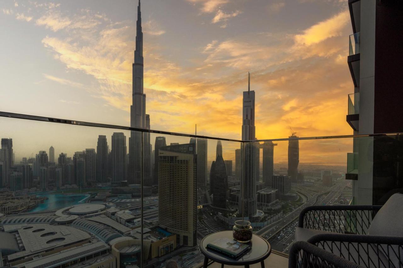 Ultimate Full Burj Khalifa & Downtown Views Designer Luxury High Floor Connected To Mall For 4 People Apartment