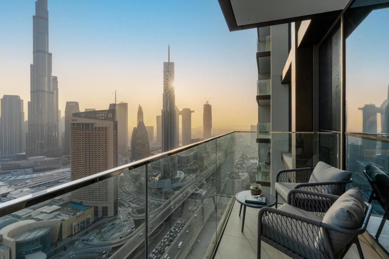 Ultimate Full Burj Khalifa & Downtown Views Designer Luxury High Floor Connected To Mall For 4 People * Dubai